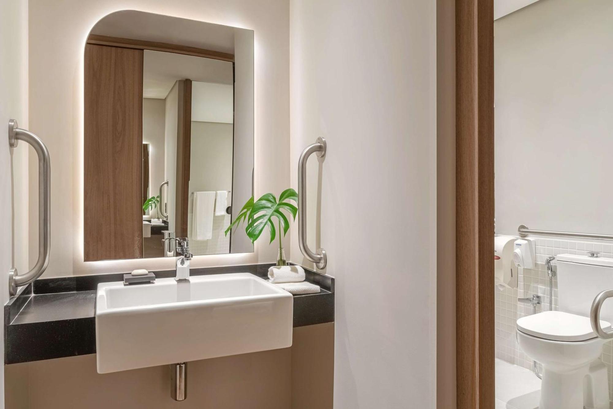 Almenat Artes Sao Paulo, Tapestry Collection Hotel 4*